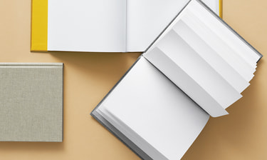 Komposition mit drei Notizbüchern Komposition mit drei Notizbüchern